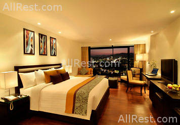 Courtyard Phuket at Patong Beach Hotel 5